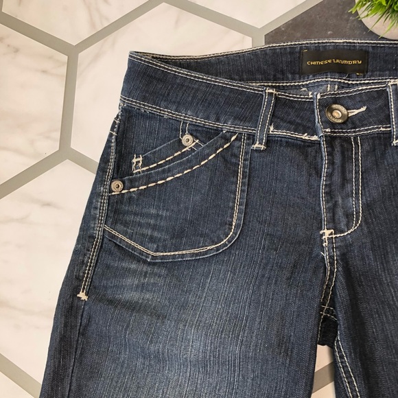 Chinese Laundry Jean Bermuda shorts - Picture 2 of 5